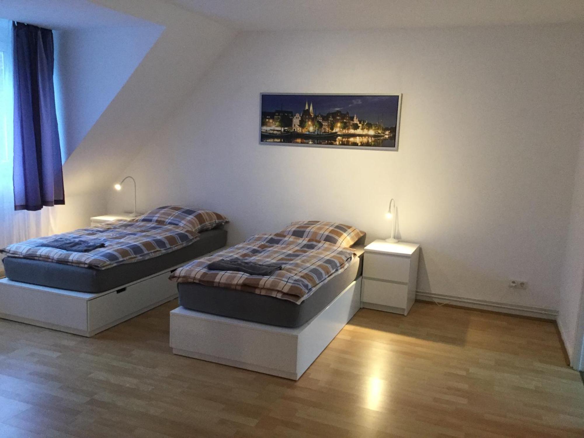 Ferienwohnung Am Uniklinik Любек Екстериор снимка