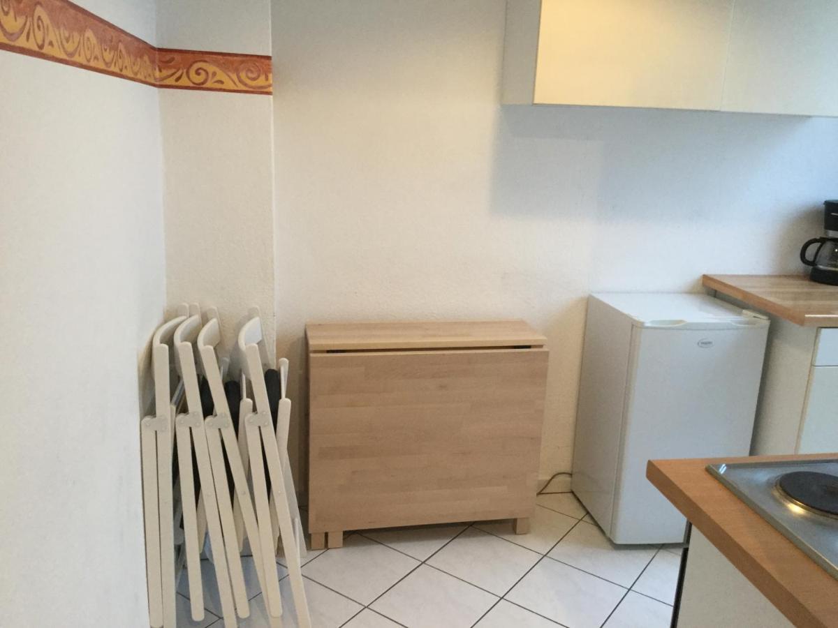 Ferienwohnung Am Uniklinik Любек Екстериор снимка